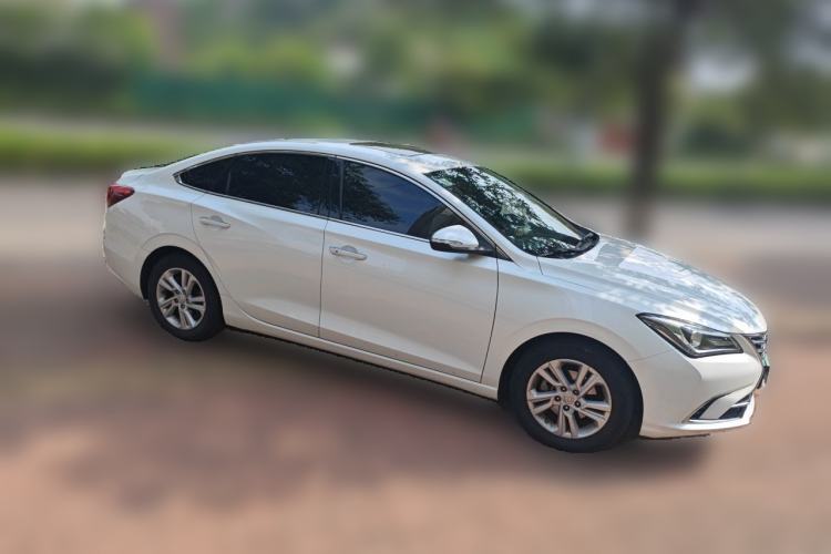 Used CHANGAN Eado 2019 High-Energy Edition 1.6L GDI Manual Pioneer Model China VI Standard Front Right 45 Deg