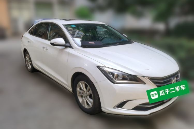 Used CHANGAN Eado 2019 High-Energy Edition 1.6L GDI Manual Pioneer Model China VI Standard Front Right 45 Deg