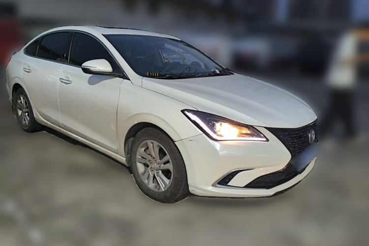 Used CHANGAN Eado 2019 Blue Whale Edition 280T GDI DCT High-Speed Model Front Right 45 Deg