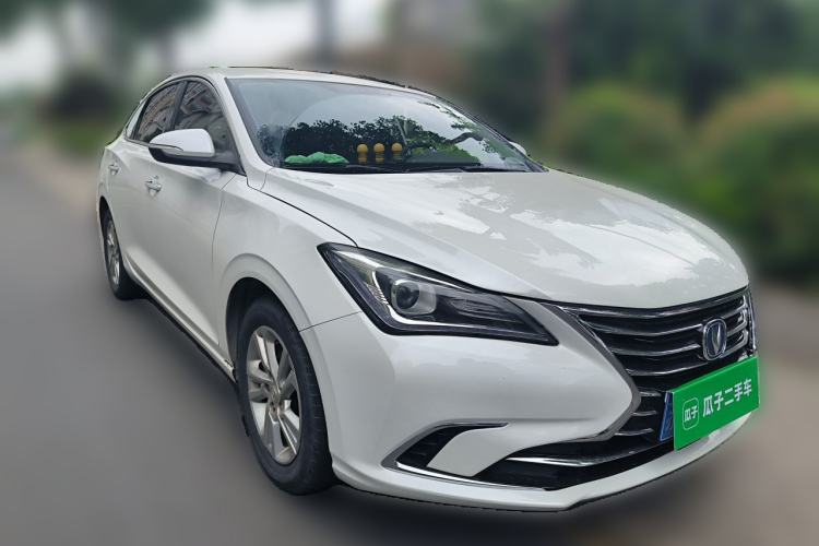 Used CHANGAN Eado 2019 1.6L GDI Manual Value Edition China VI Standard Front Right 45 Deg
