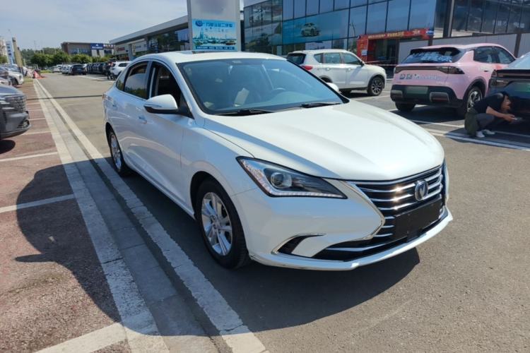 Used CHANGAN Eado 2019 High-Energy Edition 1.6L GDI Manual Pioneer Model China VI Standard Front Right 45 Deg