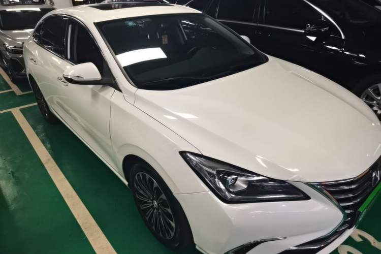 Used CHANGAN Eado 2019 High-Energy Edition 1.6L GDI Automatic Zhenfeng Model China VI Standard Front Right 45 Deg