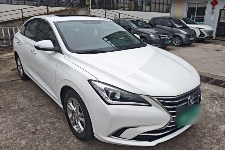 Used CHANGAN Eado 2019 High-Energy Edition 1.6L GDI Manual Pioneer Model China VI Standard Front Right 45 Deg