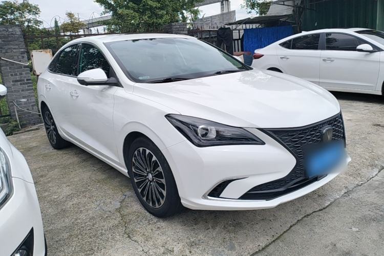 Used CHANGAN Eado 2019 Blue Whale Edition 280T GDI DCT High-Speed Model Front Right 45 Deg