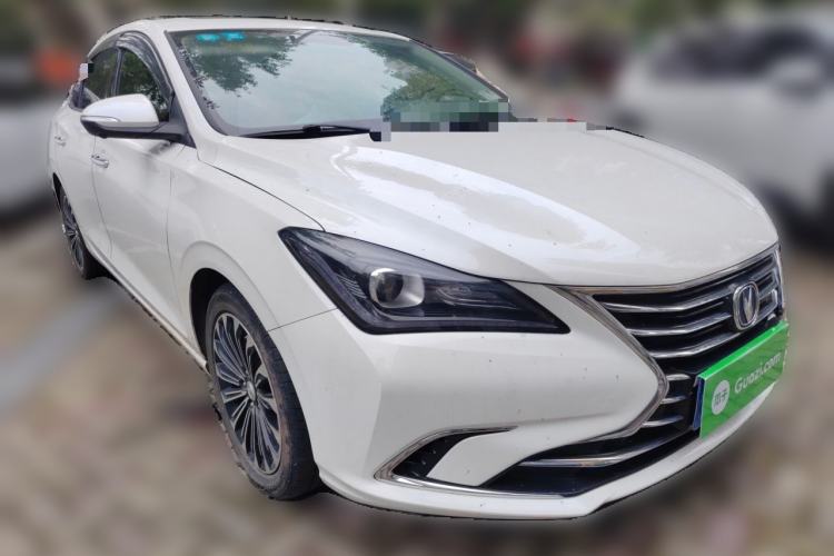Used CHANGAN Eado 2019 Blue Whale Edition 280T GDI DCT Light-Speed Model Front Right 45 Deg