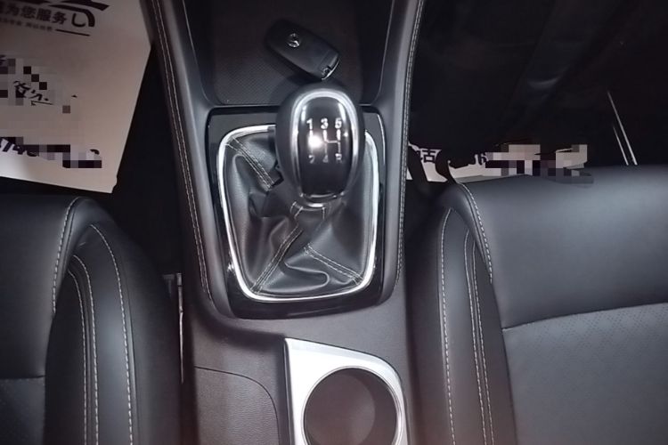 Used CHANGAN Eado 2019 1.6L GDI Manual Value Edition China VI Standard Gear Lever