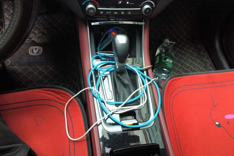 Used CHANGAN Eado 2019 Blue Whale Edition 280T GDI DCT High-Speed Model Gear Lever