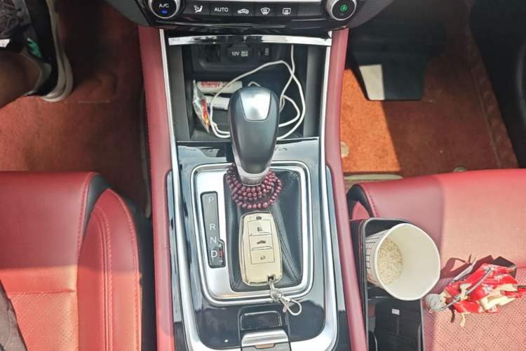 Used CHANGAN Eado 2019 Blue Whale Edition 280T GDI DCT Light-Speed Model Gear Lever