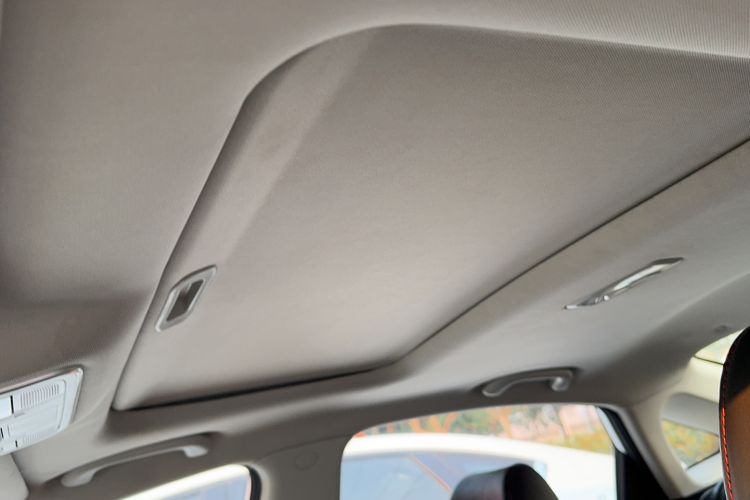 Used CHANGAN Eado 2019 Blue Whale Edition 280T GDI DCT High-Speed Model Headliner