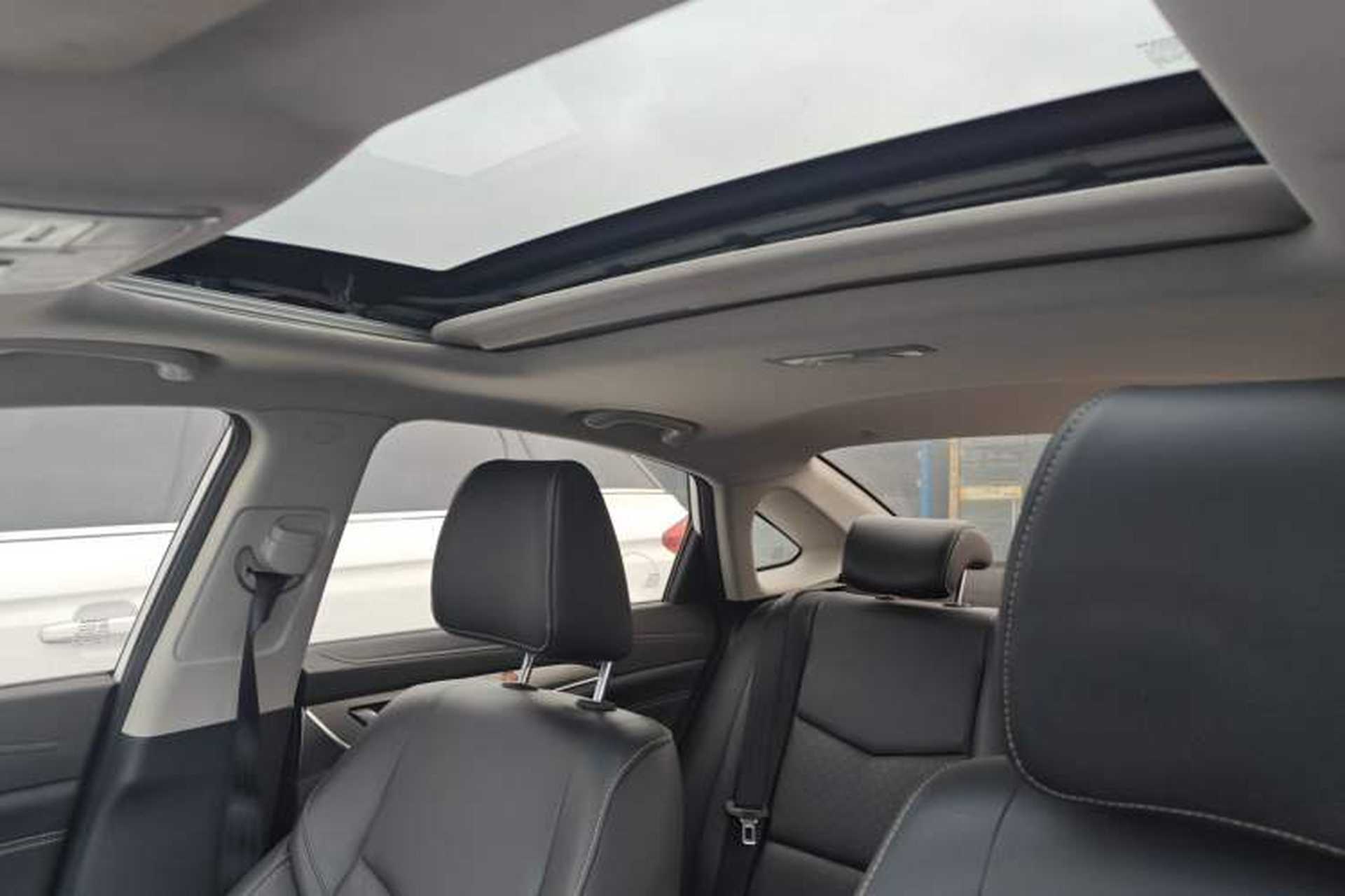 Used CHANGAN Eado 2019 High-Energy Edition 1.6L GDI Manual Pioneer Model China VI Standard Headliner