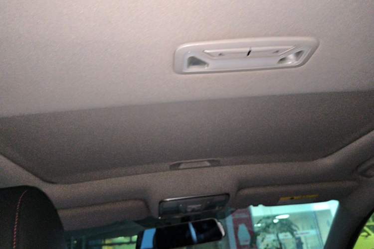 Used CHANGAN Eado 2019 Blue Whale Edition 280T GDI DCT High-Speed Model Headliner