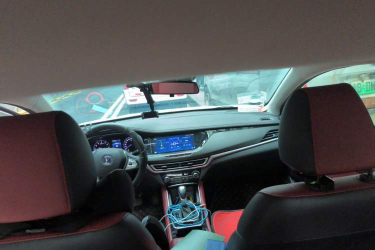 Used CHANGAN Eado 2019 Blue Whale Edition 280T GDI DCT High-Speed Model Headliner