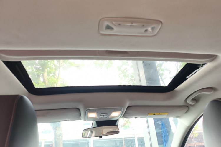 Used CHANGAN Eado 2019 High-Energy Edition 1.6L GDI Manual Lingfeng Model China VI Standard Headliner