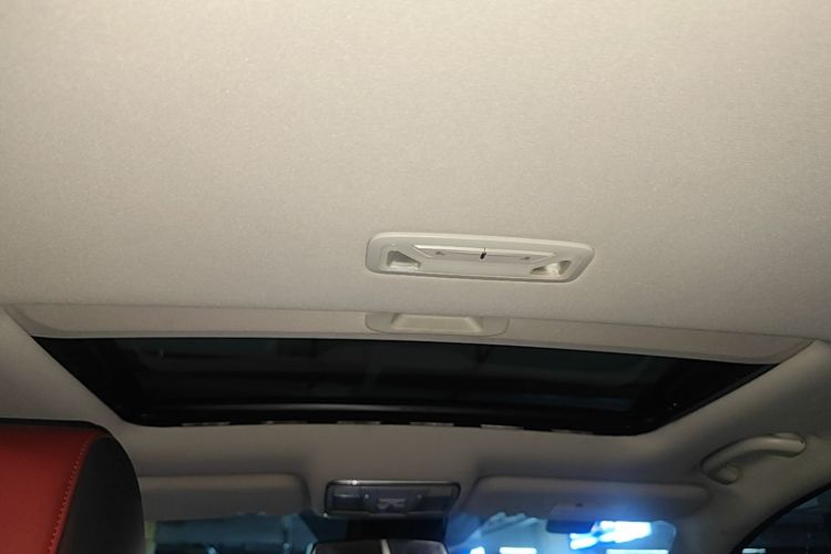 Used CHANGAN Eado 2019 Blue Whale Edition 280T GDI DCT Light-Speed Model Headliner