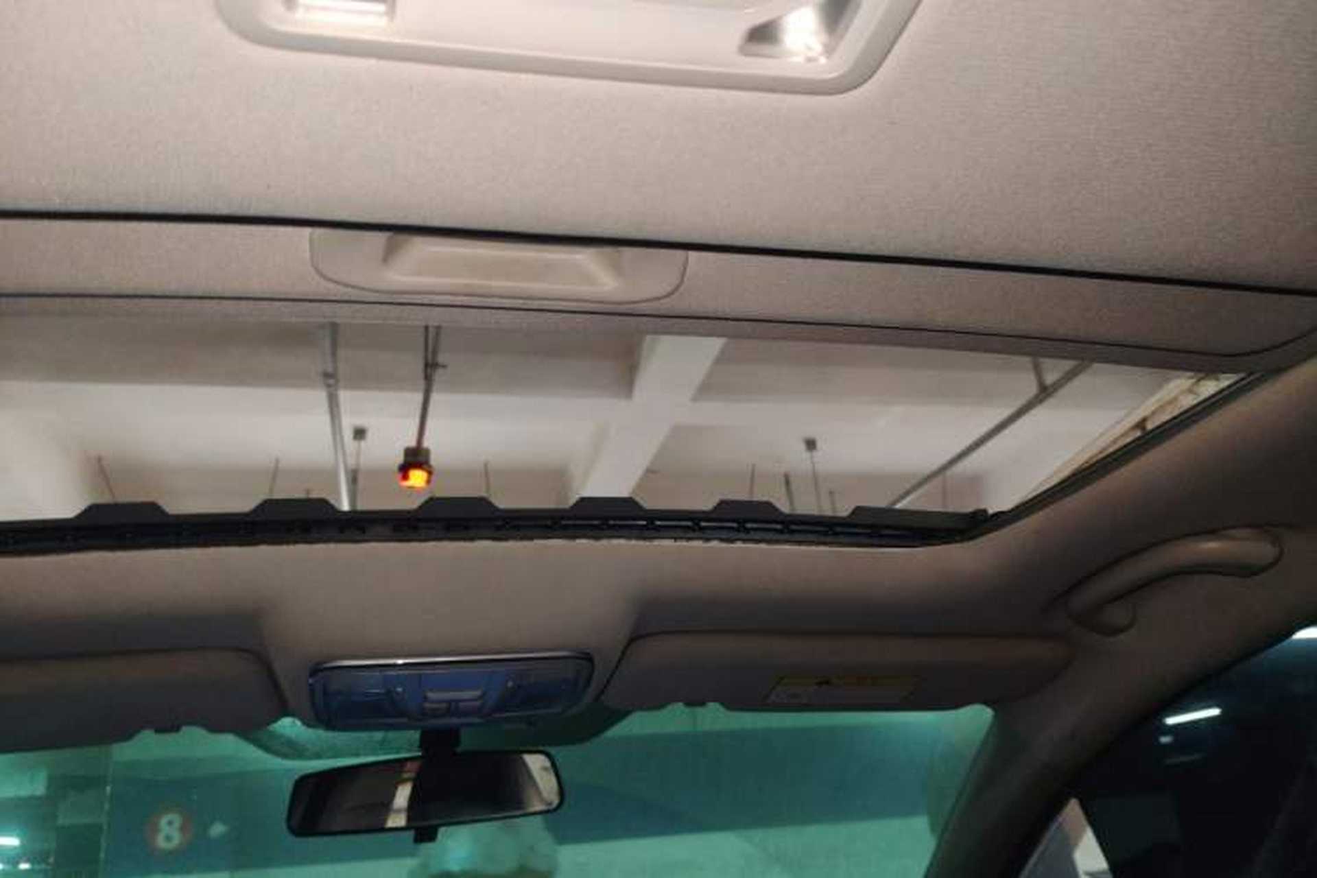 Used CHANGAN Eado 2019 High-Energy Edition 1.6L GDI Manual Pioneer Model China VI Standard Headliner