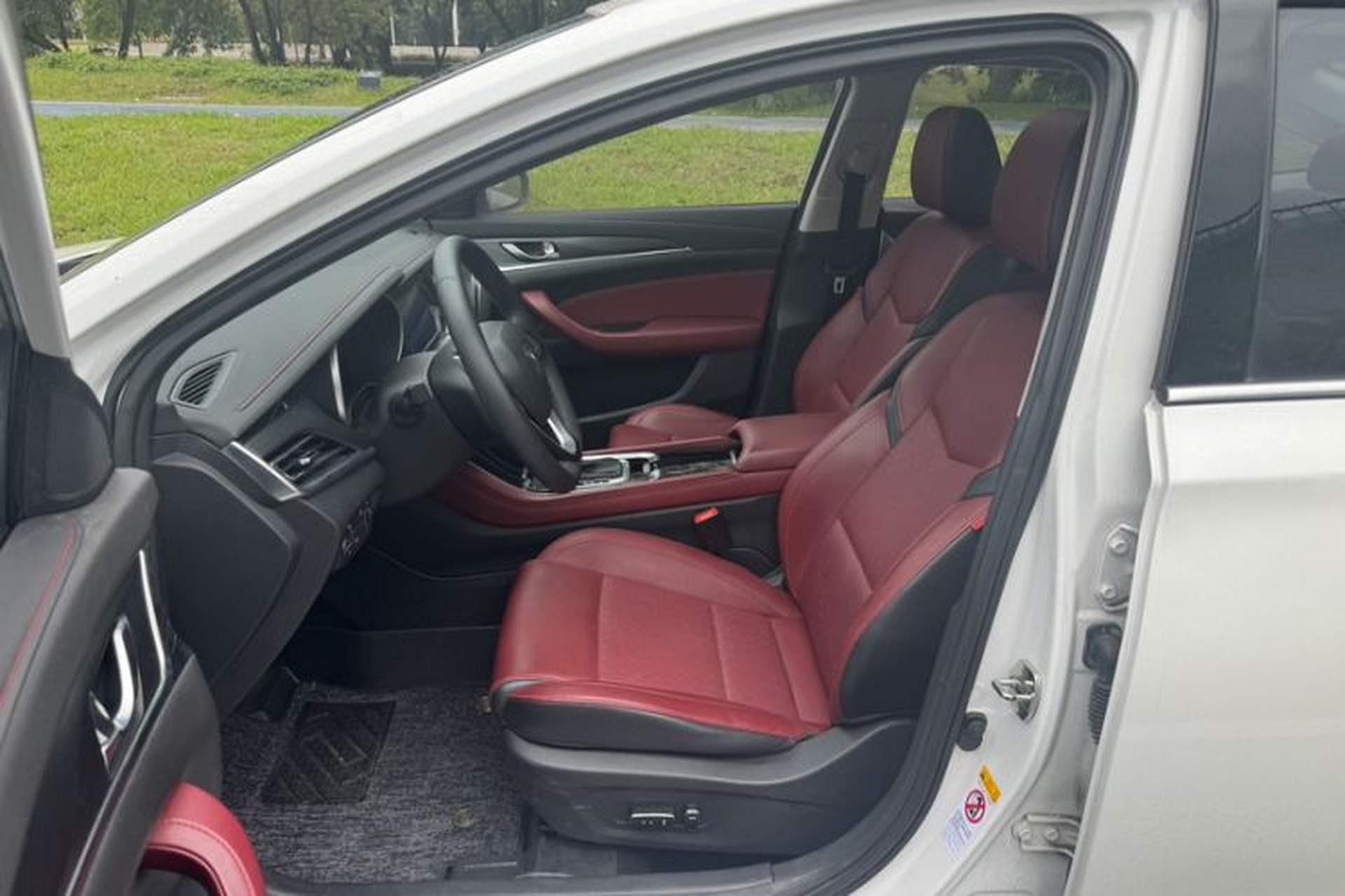 Used CHANGAN Eado 2019 Blue Whale Edition 280T GDI DCT High-Speed Model Interior 10