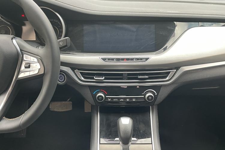 Used CHANGAN Eado 2019 High-Energy Edition 1.6L GDI Automatic Pioneer Model China VI Standard Interior 6