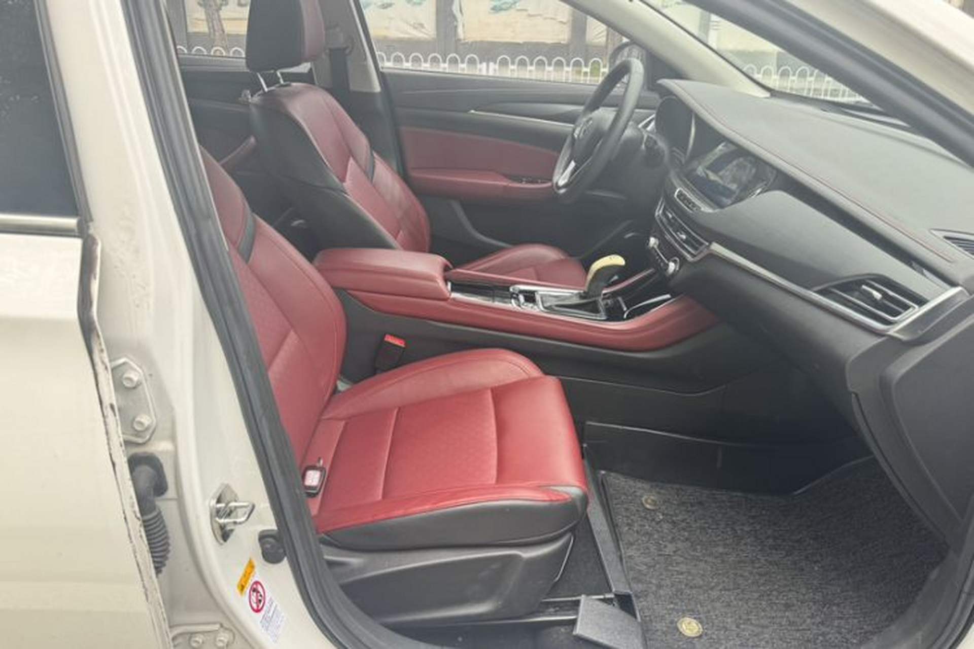 Used CHANGAN Eado 2019 Blue Whale Edition 280T GDI DCT High-Speed Model Interior 7