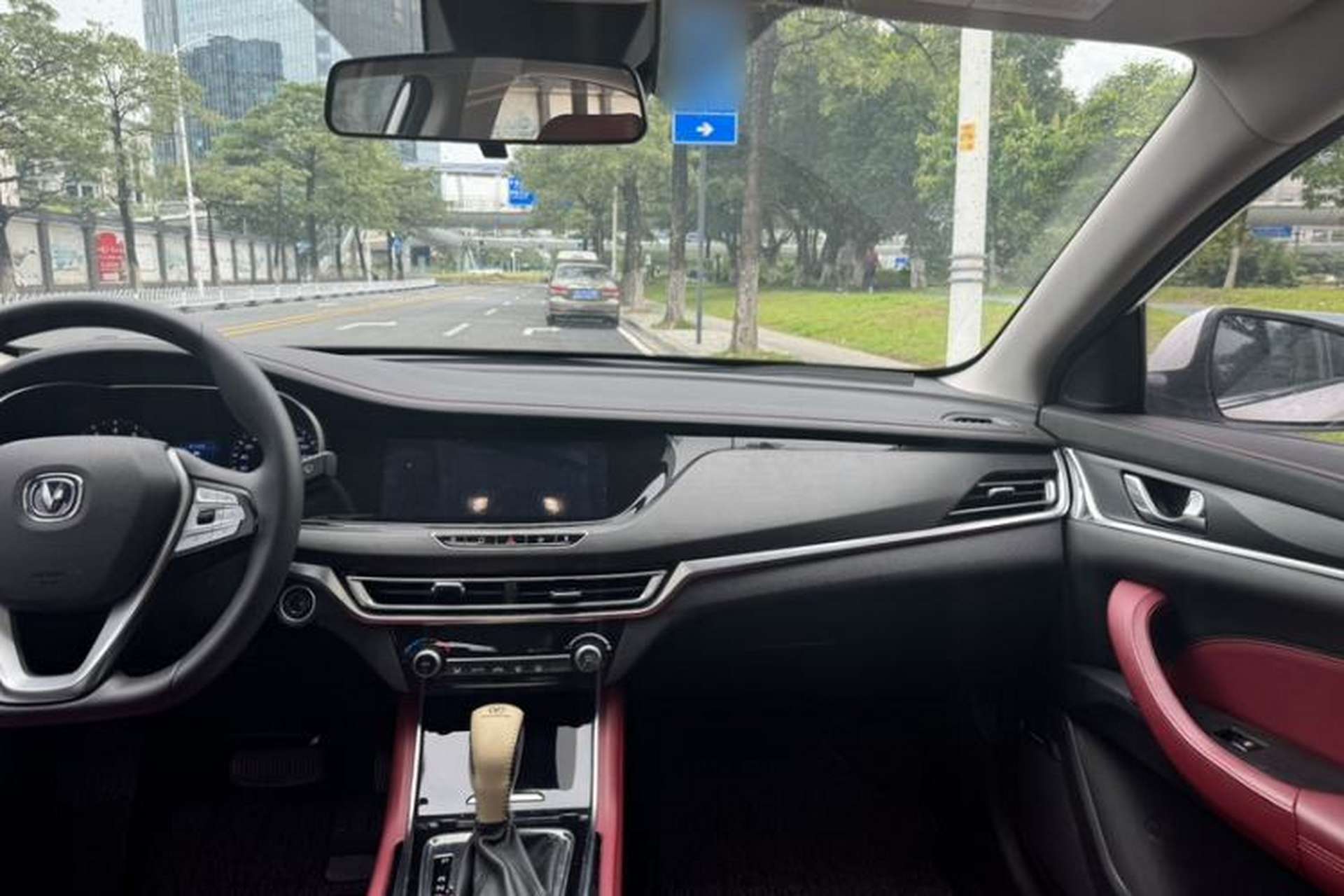 Used CHANGAN Eado 2019 Blue Whale Edition 280T GDI DCT High-Speed Model Interior 8
