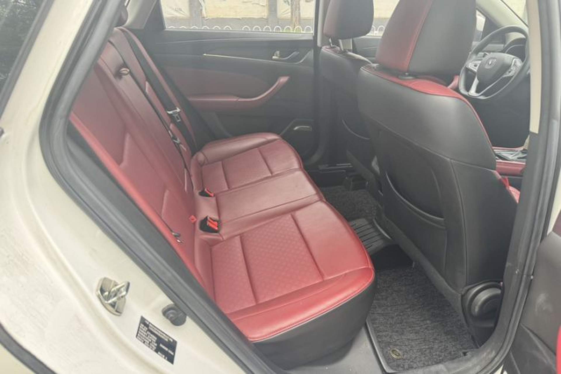 Used CHANGAN Eado 2019 Blue Whale Edition 280T GDI DCT High-Speed Model Interior 9