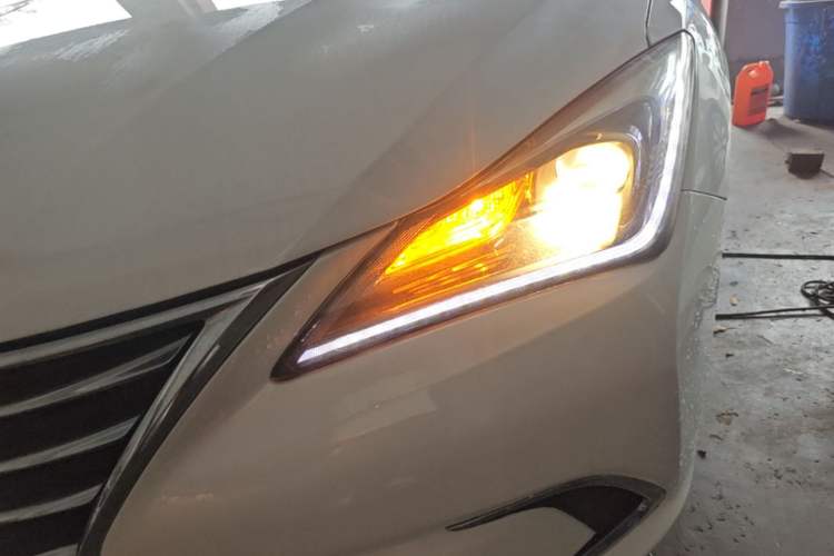 Used CHANGAN Eado 2019 High-Energy Edition 1.6L GDI Automatic Pioneer Model China VI Standard Left Front Headlight
