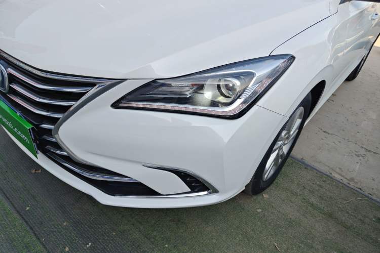 Used CHANGAN Eado 2019 High-Energy Edition 1.6L GDI Manual Pioneer Model China VI Standard Left Front Headlight
