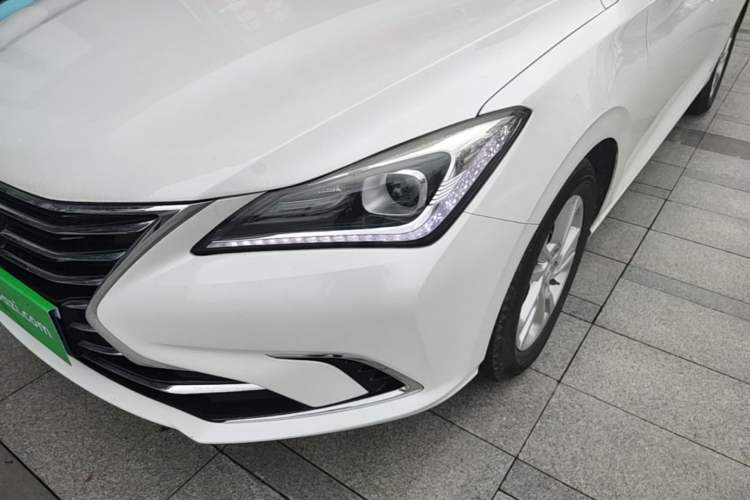 Used CHANGAN Eado 2019 High-Energy Edition 1.6L GDI Automatic Pioneer Model China VI Standard Left Front Headlight