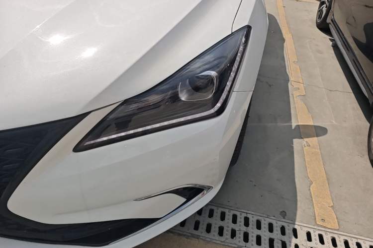 Used CHANGAN Eado 2019 Blue Whale Edition 280T GDI DCT Light-Speed Model Left Front Headlight