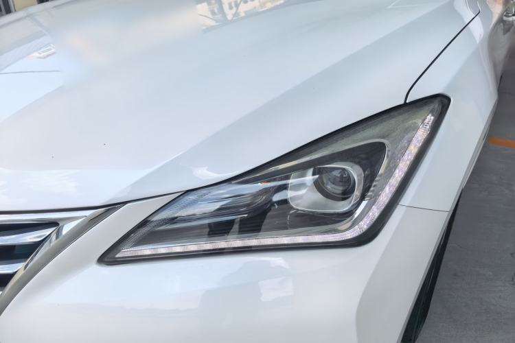 Used CHANGAN Eado 2019 High-Energy Edition 1.6L GDI Manual Pioneer Model China VI Standard Left Front Headlight