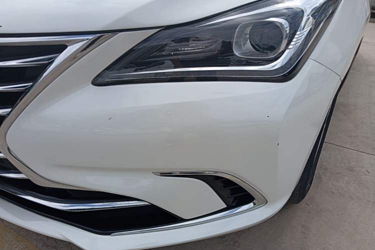 Used CHANGAN Eado 2019 High-Energy Edition 1.6L GDI Automatic Pioneer Model China VI Standard Left Front Headlight