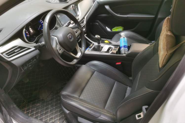 Used CHANGAN Eado 2019 High-Energy Edition 1.6L GDI Manual Pioneer Model China VI Standard Left Front Seat