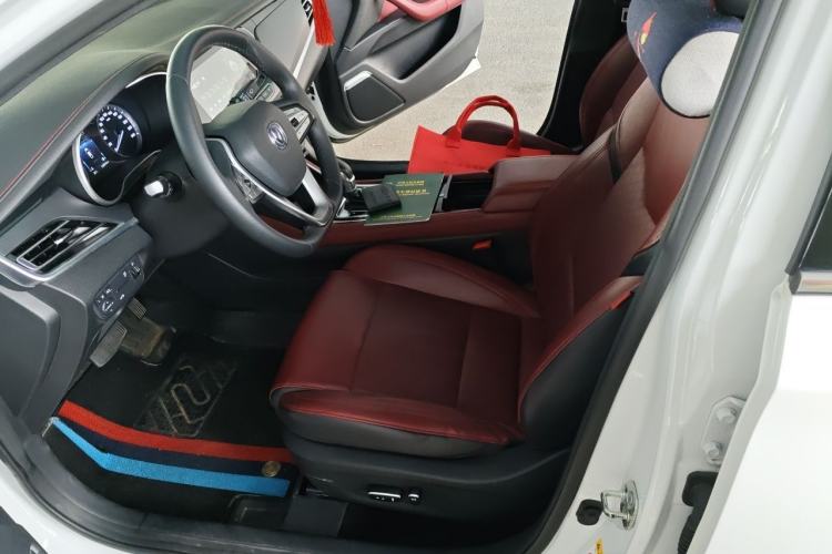 Used CHANGAN Eado 2019 Blue Whale Edition 280T GDI DCT High-Speed Model Left Front Seat