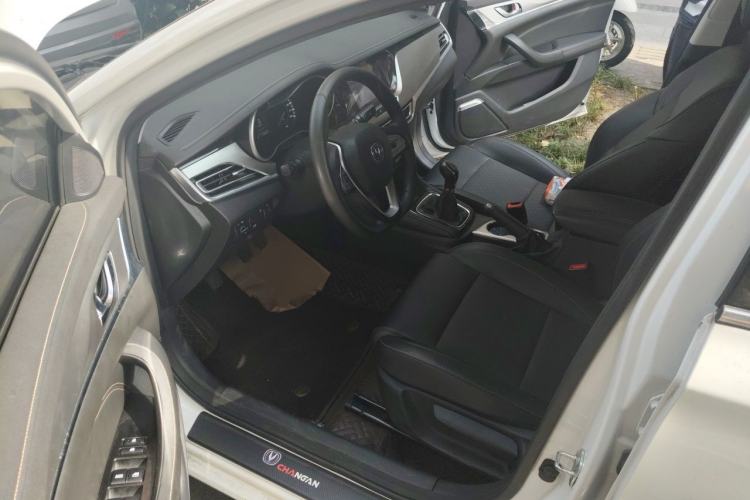 Used CHANGAN Eado 2019 1.6L GDI Manual Value Edition China VI Standard Left Front Seat