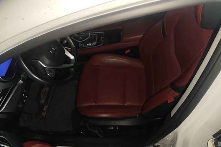 Used CHANGAN Eado 2019 Blue Whale Edition 280T GDI DCT Light-Speed Model Left Front Seat