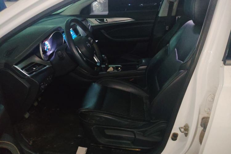 Used CHANGAN Eado 2019 High-Energy Edition 1.6L GDI Manual Pioneer Model China VI Standard Left Front Seat