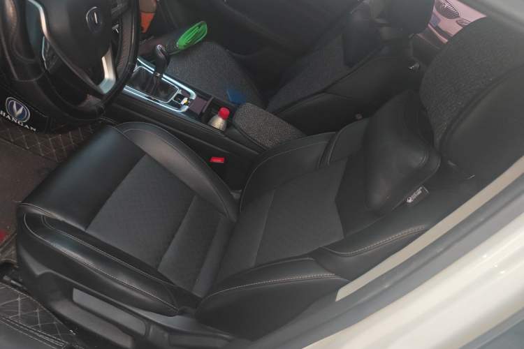 Used CHANGAN Eado 2019 High-Energy Edition 1.6L GDI Manual Pioneer Model China VI Standard Left Front Seat