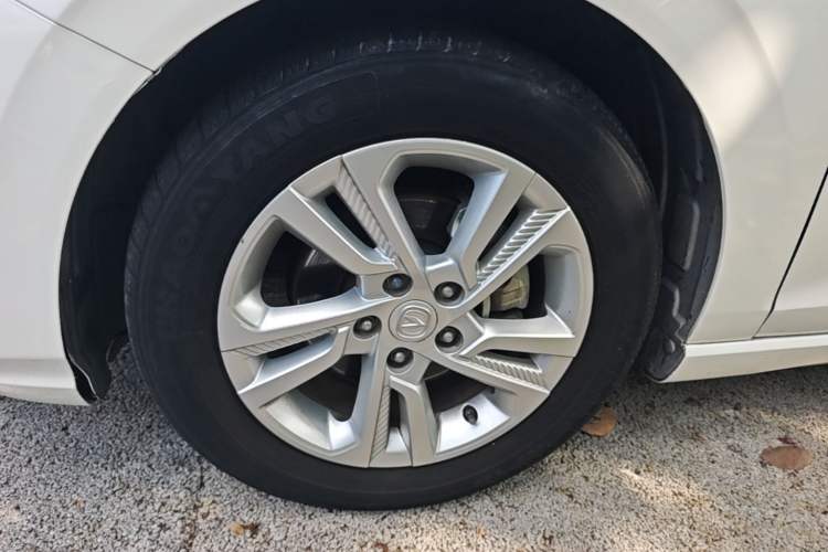 Used CHANGAN Eado 2019 High-Energy Edition 1.6L GDI Automatic Pioneer Model China VI Standard Left Front Wheel Hub
