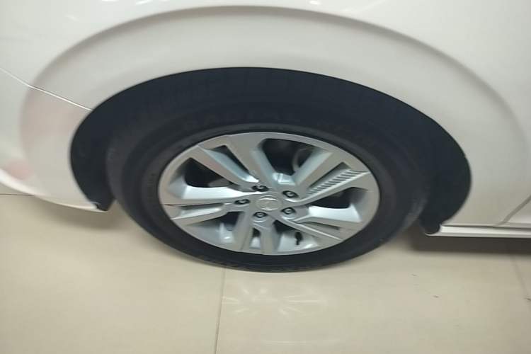 Used CHANGAN Eado 2019 1.6L GDI Manual Value Edition China VI Standard Left Front Wheel Hub