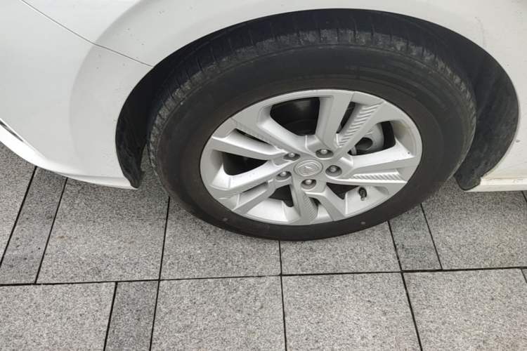 Used CHANGAN Eado 2019 High-Energy Edition 1.6L GDI Automatic Pioneer Model China VI Standard Left Front Wheel Hub