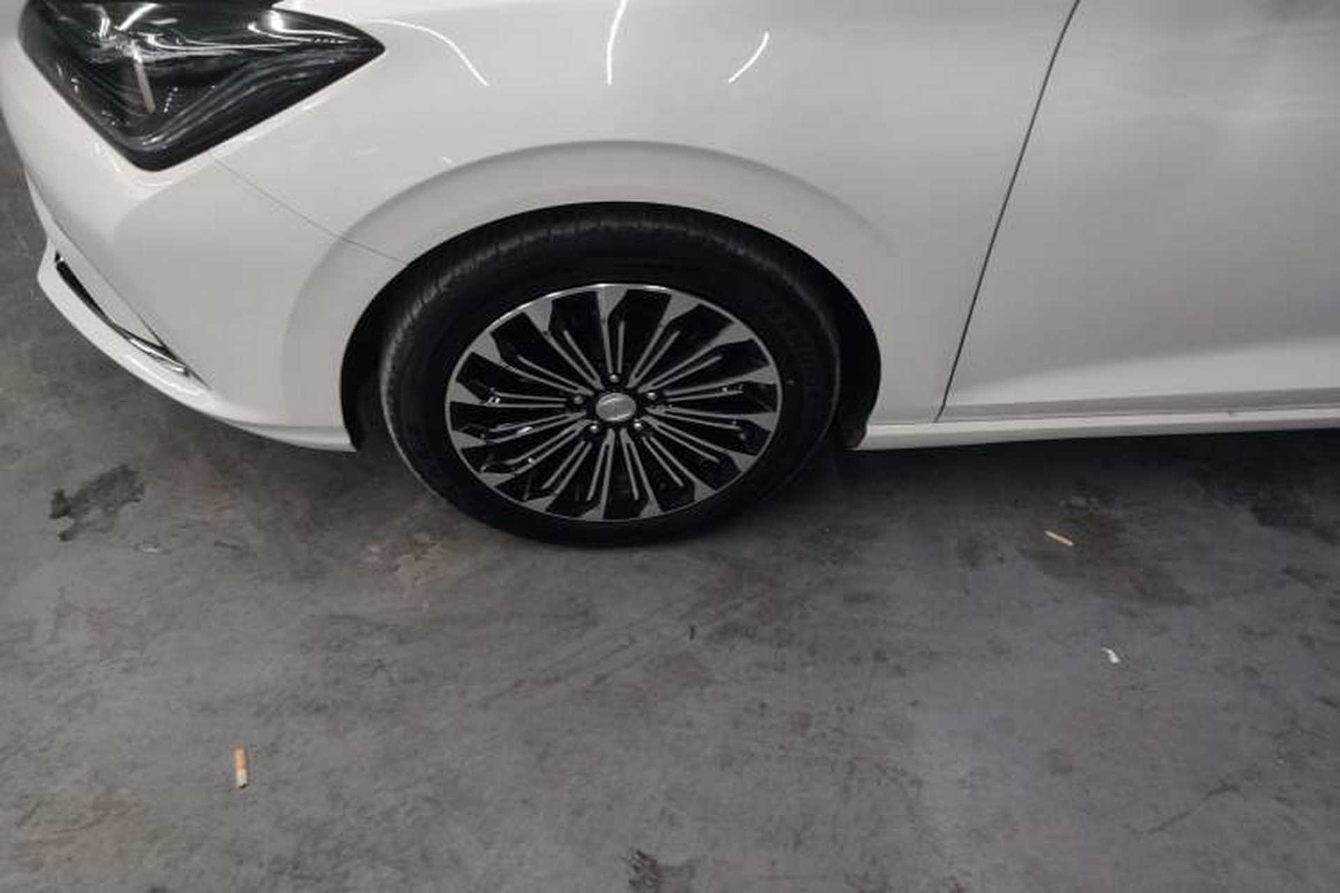Used CHANGAN Eado 2019 Blue Whale Edition 280T GDI DCT Light-Speed Model Left Front Wheel Hub