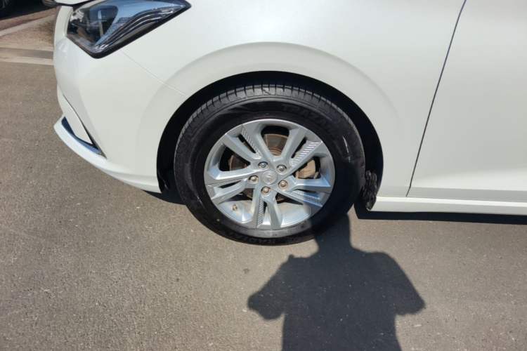 Used CHANGAN Eado 2019 High-Energy Edition 1.6L GDI Manual Pioneer Model China VI Standard Left Front Wheel Hub
