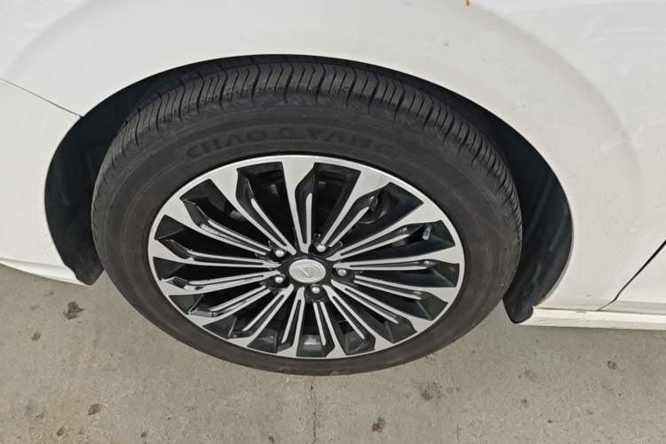 Used CHANGAN Eado 2019 High-Energy Edition 1.6L GDI Automatic Zhenfeng Model China VI Standard Left Front Wheel Hub