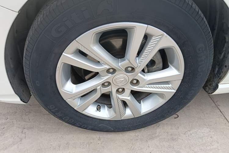 Used CHANGAN Eado 2019 High-Energy Edition 1.6L GDI Automatic Pioneer Model China VI Standard Left Front Wheel Hub