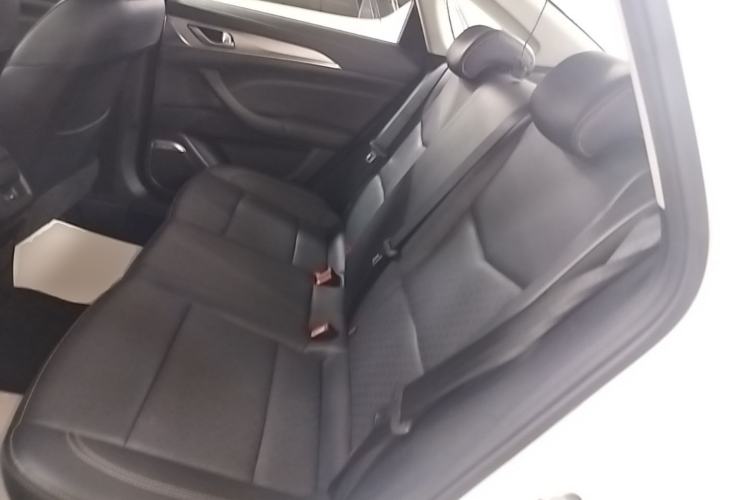 Used CHANGAN Eado 2019 1.6L GDI Manual Value Edition China VI Standard Left Rear Seat