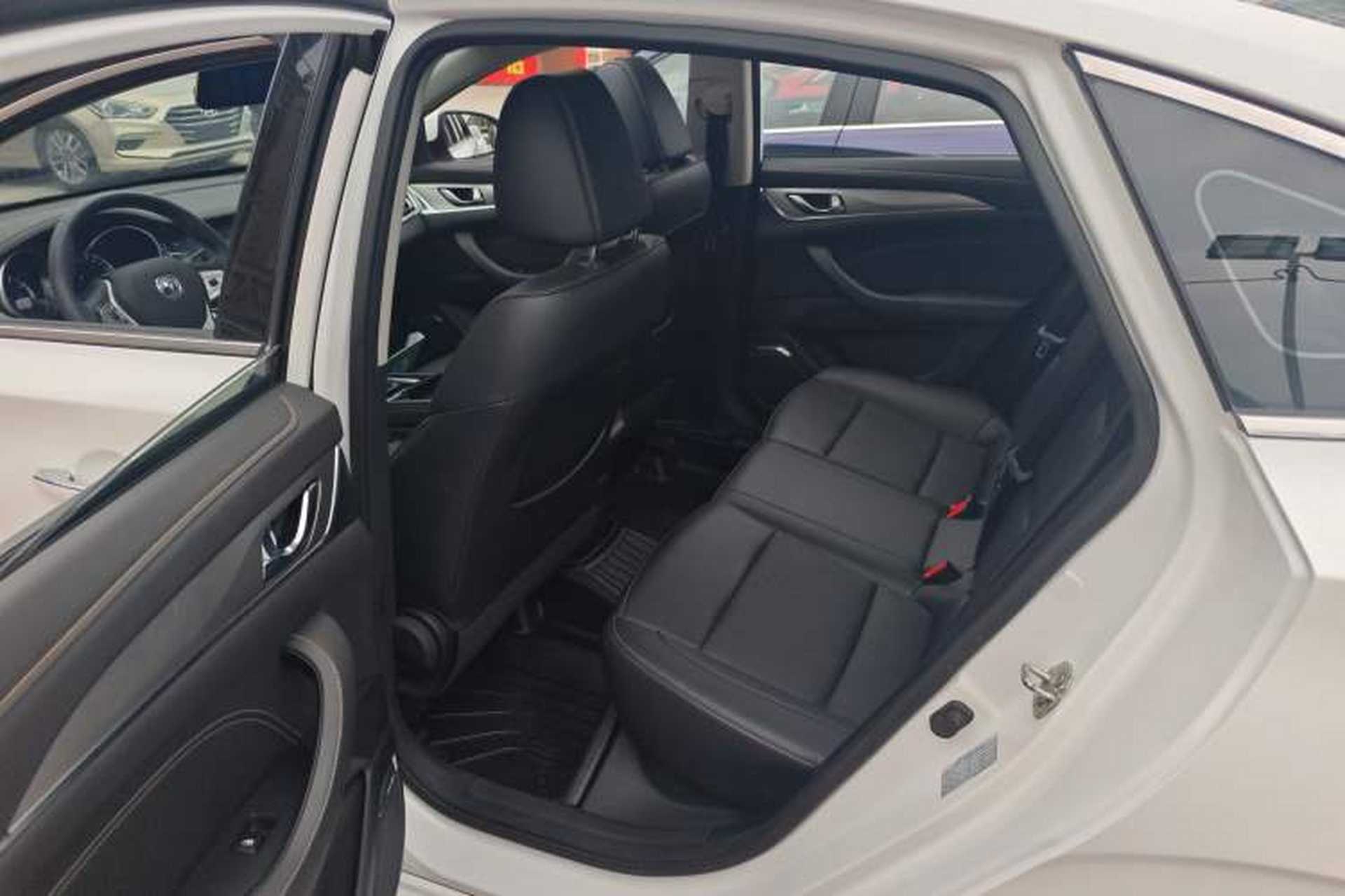 Used CHANGAN Eado 2019 High-Energy Edition 1.6L GDI Manual Pioneer Model China VI Standard Left Rear Seat