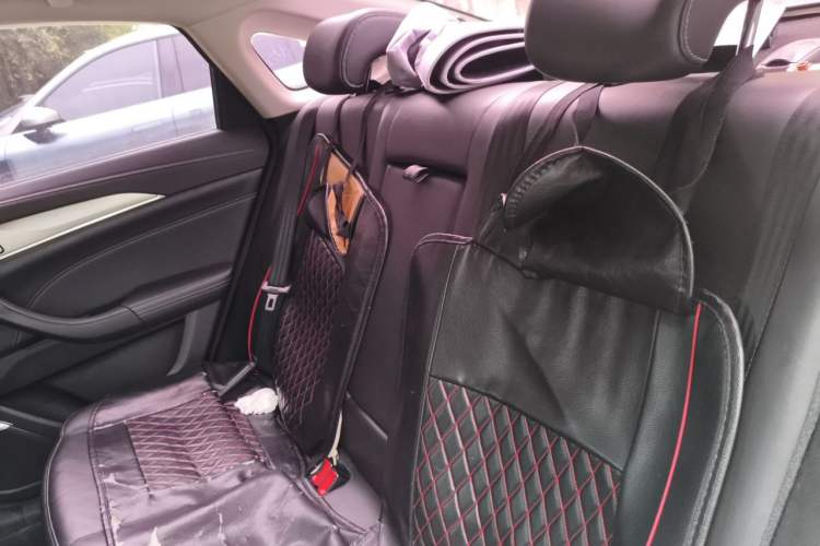Used CHANGAN Eado 2019 High-Energy Edition 1.6L GDI Manual Pioneer Model China VI Standard Left Rear Seat