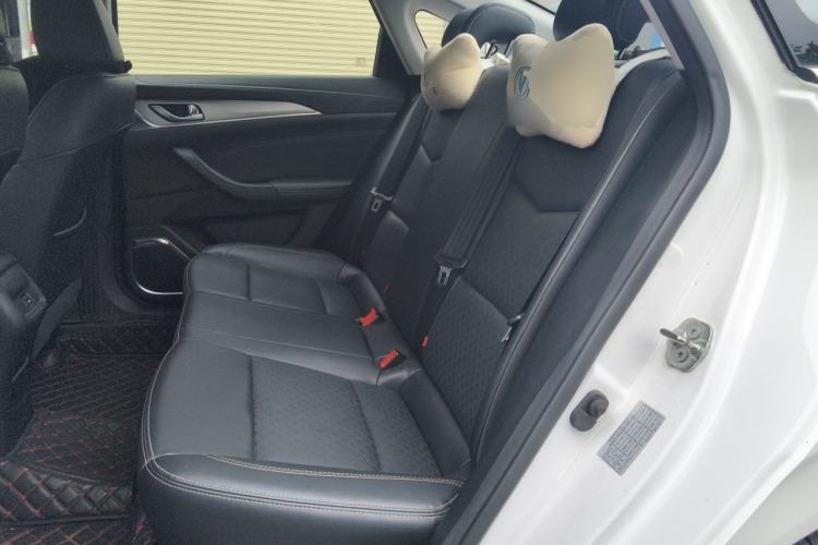 Used CHANGAN Eado 2019 1.6L GDI Manual Value Edition China VI Standard Left Rear Seat