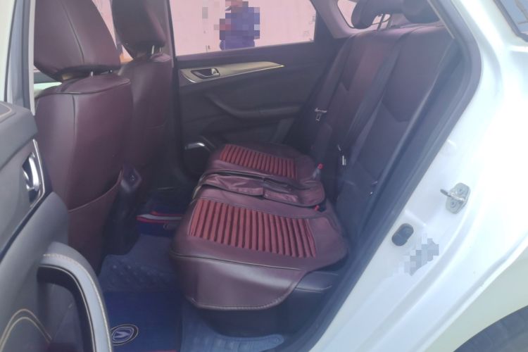 Used CHANGAN Eado 2019 1.6L GDI Manual Value Edition China VI Standard Left Rear Seat