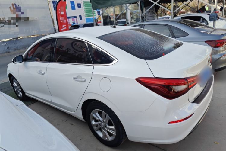 Used CHANGAN Eado 2019 High-Energy Edition 1.6L GDI Manual Pioneer Model China VI Standard Left Side