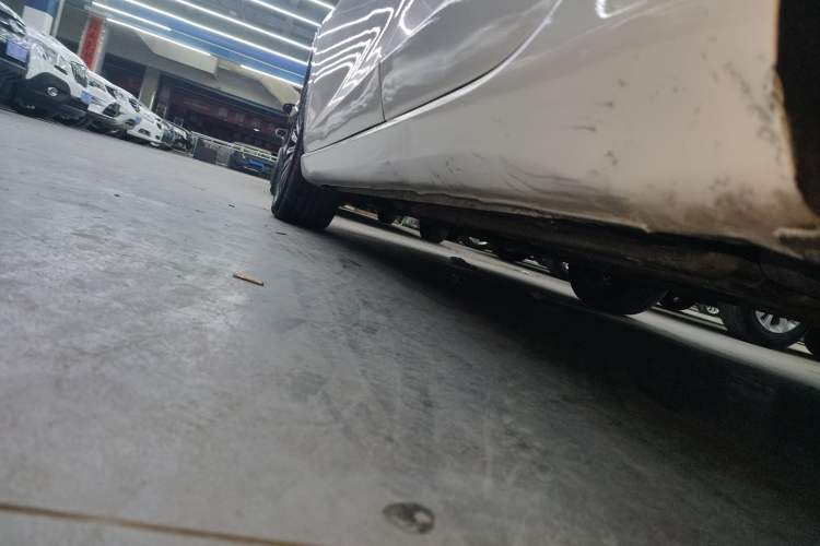 Used CHANGAN Eado 2019 Blue Whale Edition 280T GDI DCT Light-Speed Model Left Side Sill